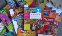 Manuels scolaires systeme francophone